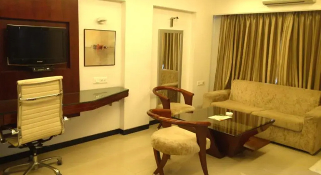 Люкс Kyriad Hotel Indore by OTHPL