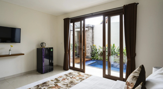 The Calna Villa Bali, Забронировать Вилла Отели Куты с парковкой, рядом с Торговый центр Lippo Kuta, Парковка