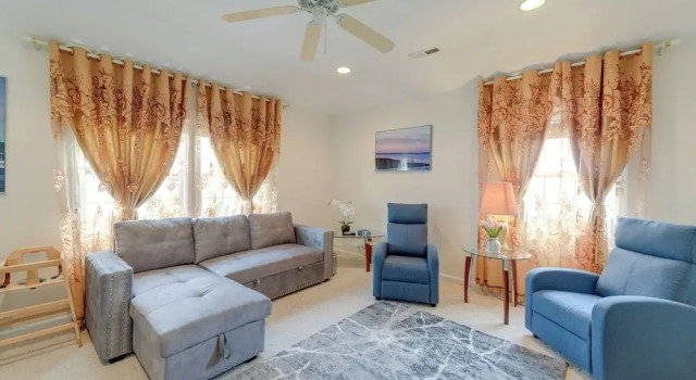 Коттедж Beach, Pier Access! Pet-Friendly Crystal Coast Gem