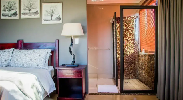 Двухместный номер Comfort с видом на реку African Safari Lodge