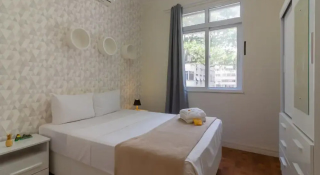 2 Minutes From Copacabana Beach D302, Забронировать Апартаменты/квартира Апартаменты штата Рио-де-Жанейро, Апартаменты/квартира