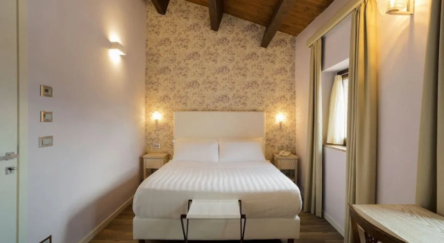 Ristoro Appennino, Book Hotel Hoteller i Fabriano med pool, Swimmingpool