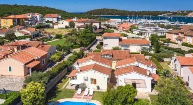 House Helena, Забронировать Вилла Коттеджи Баньоле, Коттедж