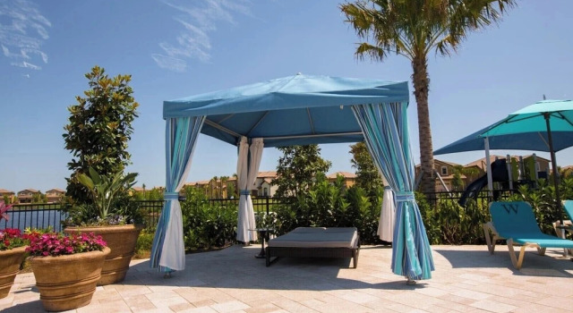 Коттедж с 5 комнатами 8918 Sydney Avenue