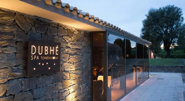 Apartahotel Suites Vila Birdie, Buchen Sie Aparthotel SPA-Hotels in Oberampurien, SPA