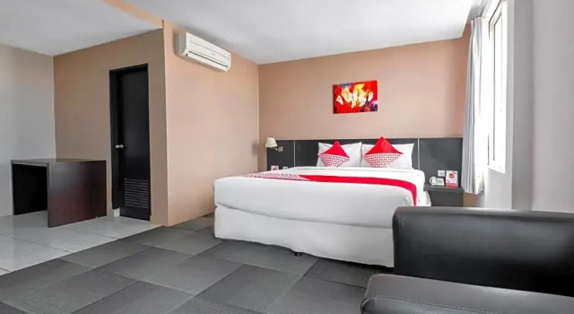 Двухместный номер Deluxe с красивым видом из окна Urbanview Hotel Asyra Makassar