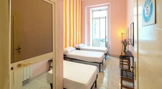 Naples Pizza Hostel, Prenota Ostello Ostelli a Napoli, Ostello