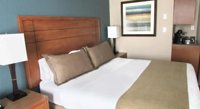 Двухместный номер Standard Sandman Hotel and Suites Squamish