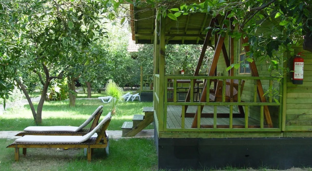 Семейное бунгало с балконом Hotel Yavuz Bungalow