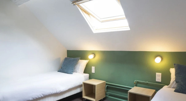 Двухместный номер Comfort Hostel La Maison Montreau