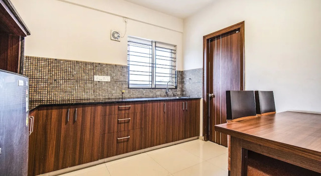 Двухместный люкс FabHotel Oakwoods Serai