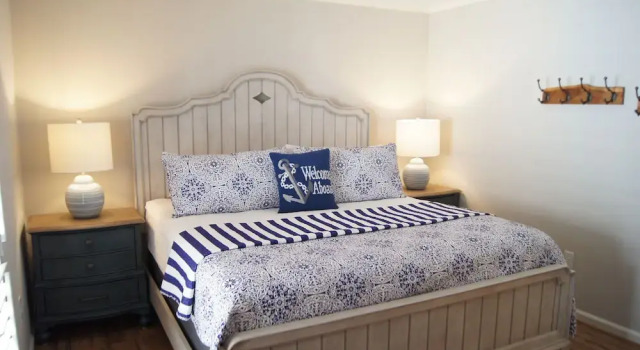 Номер Standard Tilghman Lakes H1 3 Bedroom Condo by RedAwning