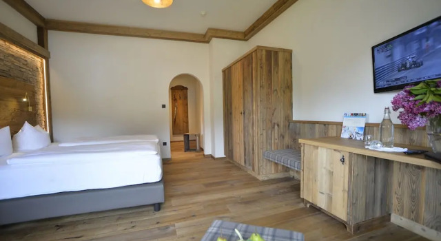 Номер Deluxe с балконом Post Seefeld - Wellnesshotel Tirol