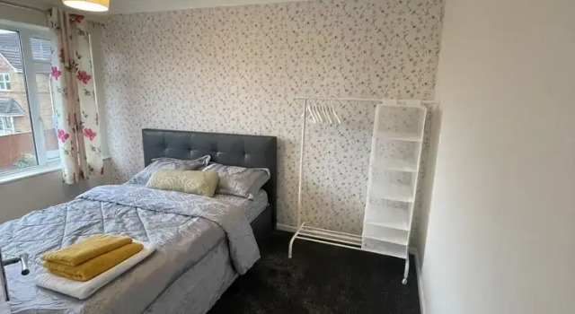 Spacious 3-Bedroom house, Varaa Hotelli Wolverhampton West Midlands