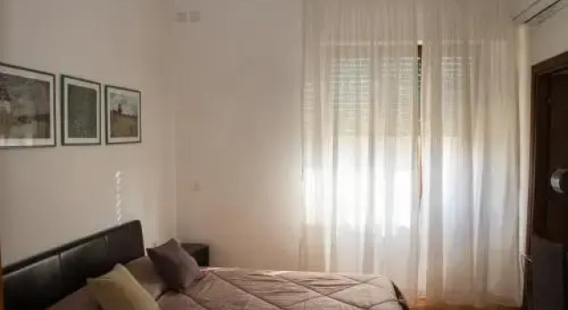 Easy House, Buchen Sie Hotel Vomero Neapel, in der Nähe von Istituto Pascale
