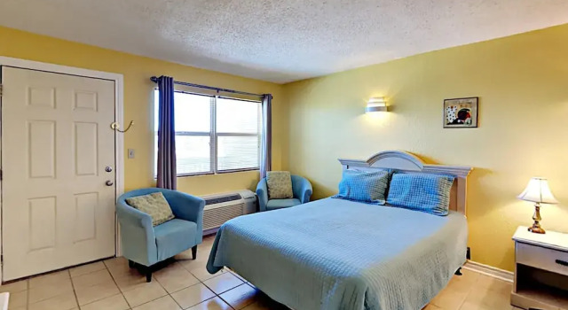 123 Sea Breeze - One Bedroom Condo