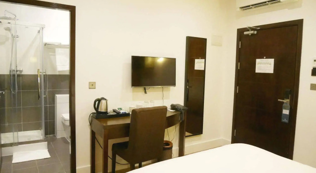Grand Sapphire Hotel & Banqueting