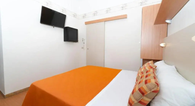 Двухместный номер Comfort с балконом Hotel Sampaoli