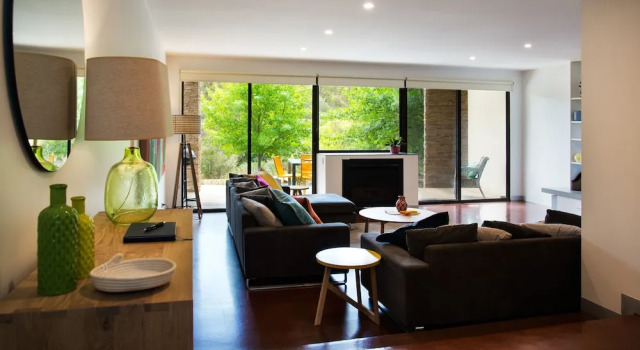 Lake Daylesford Lodge 3, Book Hotel Daylesford 