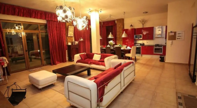 Sani Villa Lili 5, Забронировать Вилла Отели Македонии с бассейном, Бассейн