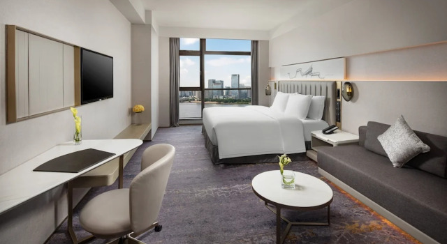 Двухместный клубный номер Premium Crowne Plaza Fuzhou South by IHG