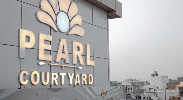 Pearl Courtyard