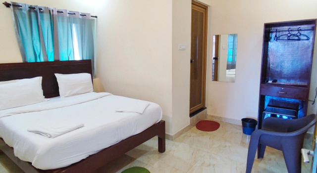 Номер Deluxe с балконом Hotel Candolim Aloft
