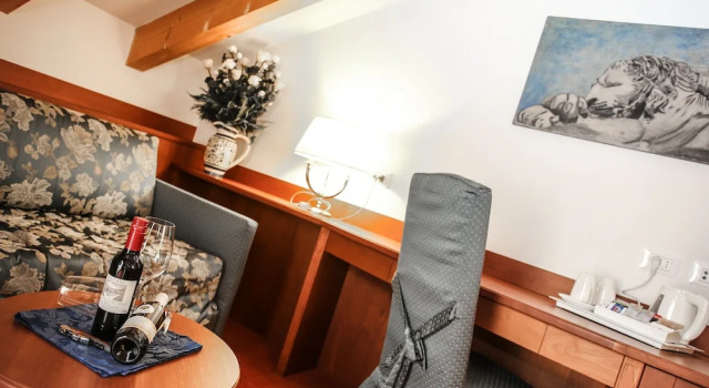 Двухместный номер Superior с балконом Sartoris Hotel