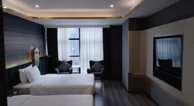 Chongqing Justom Hotel Branch 3, Забронировать Отель Чунцин Chongqing Area, рядом с Jiaochangkou Metro Station