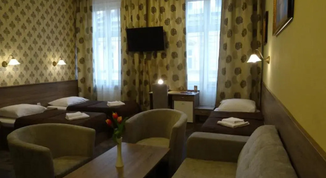 Трёхместный номер Comfort Hotel Maksymilian