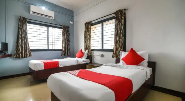 Hotel Shree Gurunanak Lodge by OYO Rooms, Забронировать Отель Отели штата Махараштры 3 звезды, 3*