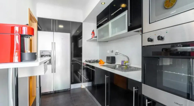 Premium Family Apartment W/ Lift, Ac & Barbecue