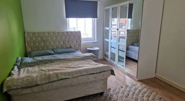 Remarkable 1-bed Apartment in Northampton Town cen, Varaa Huoneisto Asunnot kohteessa Merseyside, Huoneisto