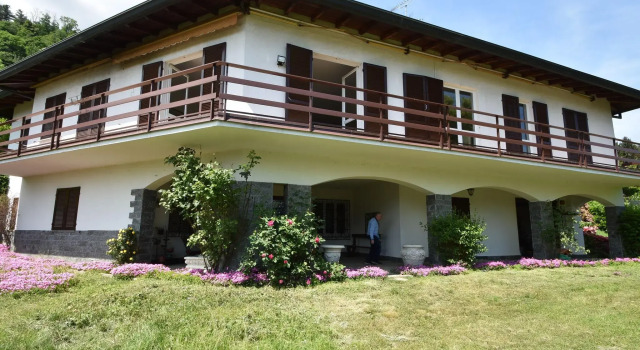 Belvilla by OYO Villino Lucrezia, Prenota Hotel Meina Lago Maggiore