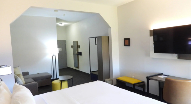 Двухместный люкс Comfort Suites Crossville