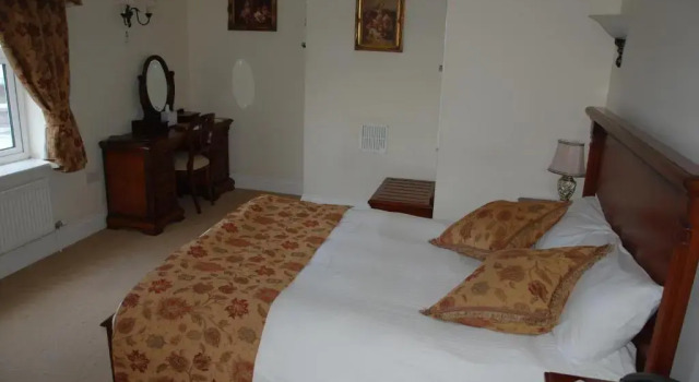 The Down Inn, Забронировать Гостевой дом Отели Англии с завтраком, Завтраки