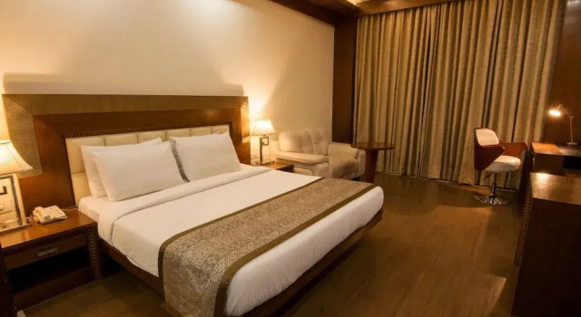 Hotel Grand Imperial Resort & Spa, Rezervovat Lázně / Resort Mussoorie Uttarakhand