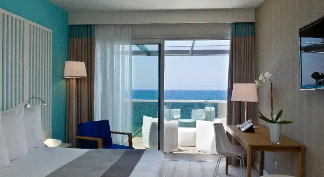 Двухместный номер Standard с балконом Radisson Blu Resort & Spa, Ajaccio Bay