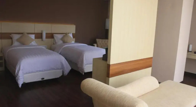 Двухместный люкс Hotel California Bandung