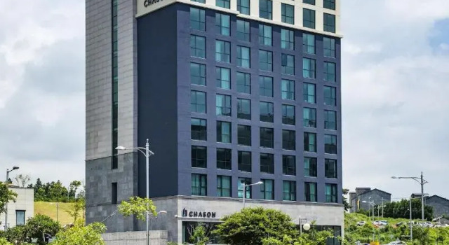 Jeju Pureun Hotel, Забронировать Отель Отели Согвипхо с парковкой, Парковка