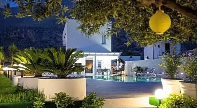 L Arcobaleno B&B, Book Bed and Breakfast Hotels in Sicily with a Pool, Swimming Pool