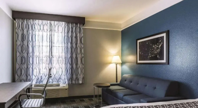 Номер Standard Platinum Inn & Suites Webster