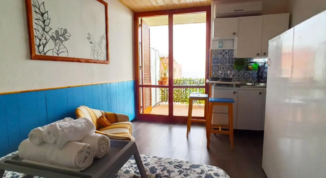 Apartment Monovano Taormina See Sea special place for digital nomad more stay less pay contact us 3 4 9 1 0 2 6 1 6 1, Забронировать Апартаменты/квартира Апартаменты Таормина, рядом с Железнодорожный вокзал Таормина – Джардини Наксос, Апартаменты/квартира