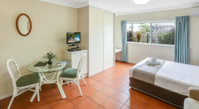 Koala Court Holiday Apartments, Забронировать Апартаменты/квартира Кэрнс Cairns and Northern Beaches, рядом с The Center of Contemporary Arts