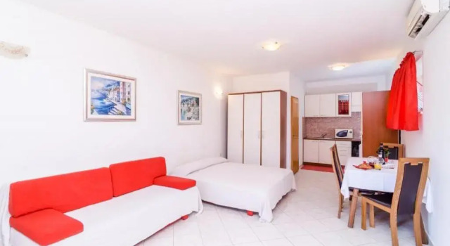 Студия с видом на город Apartment Italia