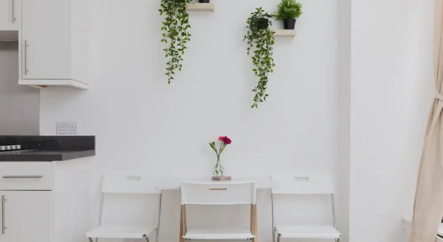 Bright 1BR Main Door, Festival, Apartment for 3