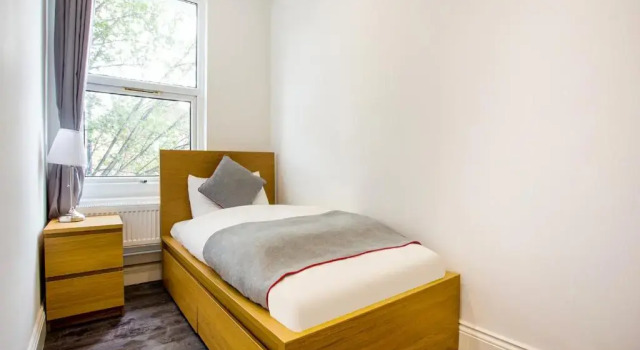 Номер Standard с видом на город The Broadway Hotel - London Heathrow
