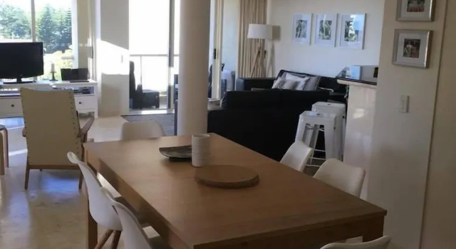 Апартаменты Deluxe с 3 комнатами с балконом и с частичным видом на океан Seychelles on Main Beach
