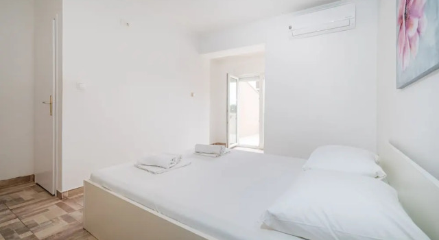 Studio Apartments Near Center 3, Забронировать Апартаменты/квартира Апартаменты Новалья, Апартаменты/квартира