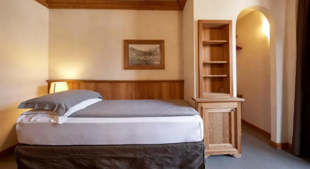 Standard- Enkelt værelse med altan Rezia Hotel Bormio